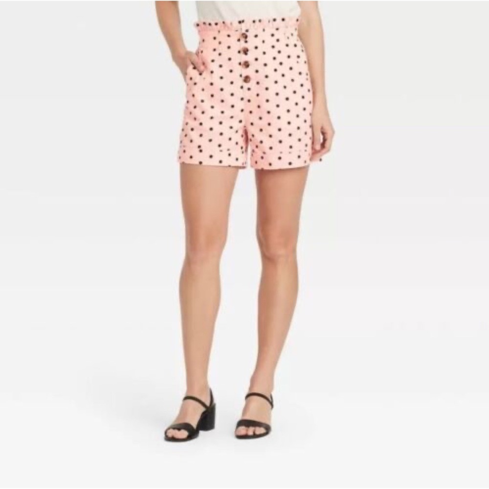 WHO WHAT WEAR Pink Polka Dot Shorts